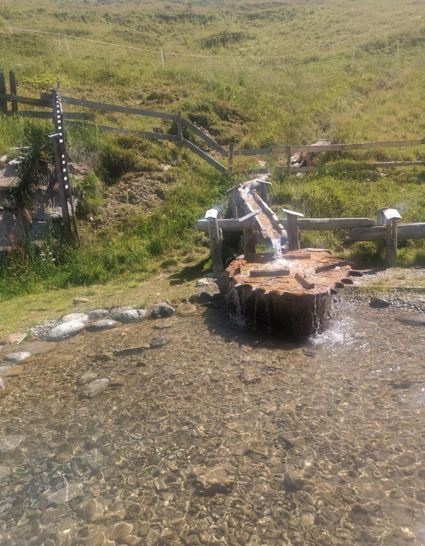 Pitztal Living Lejlighedshotel Jerzens Eksteriør billede