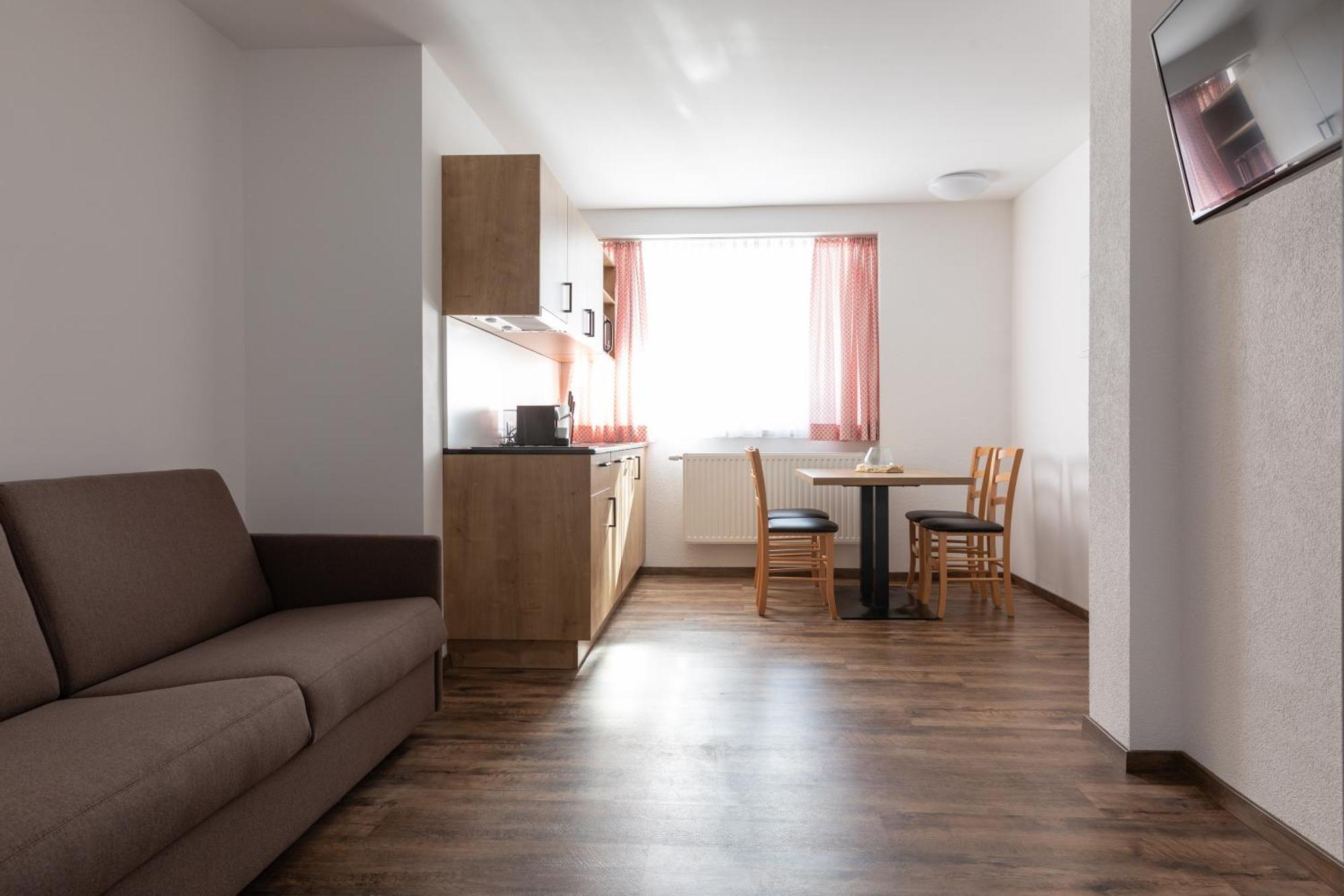 Pitztal Living Lejlighedshotel Jerzens Eksteriør billede