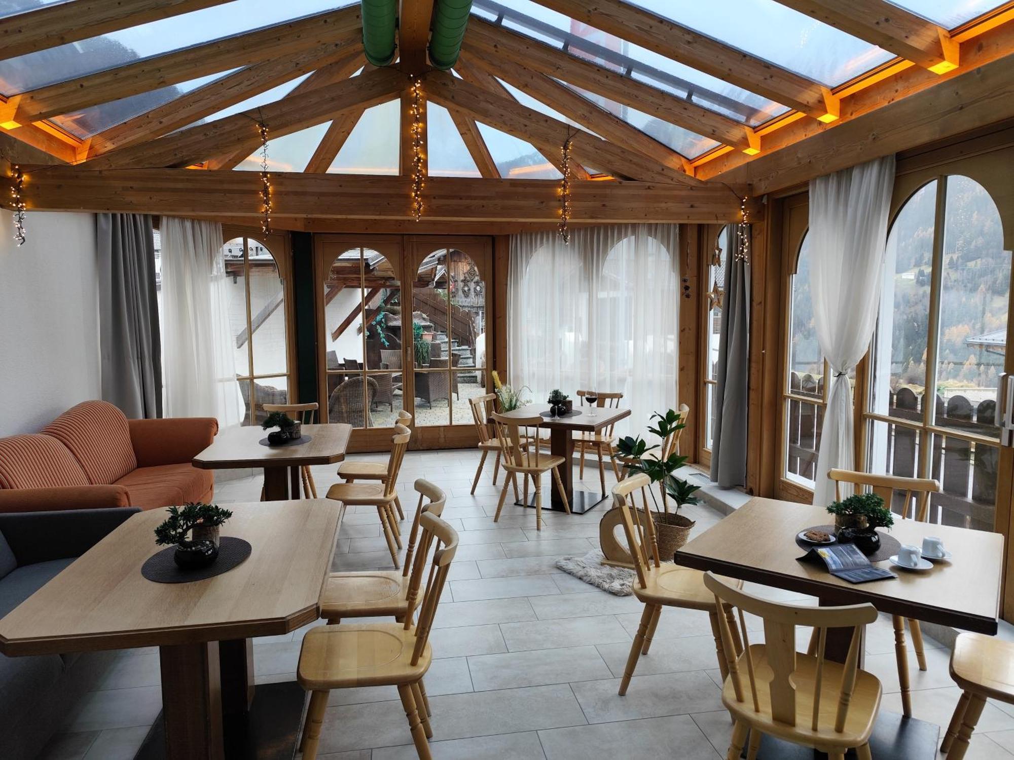 Pitztal Living Lejlighedshotel Jerzens Eksteriør billede