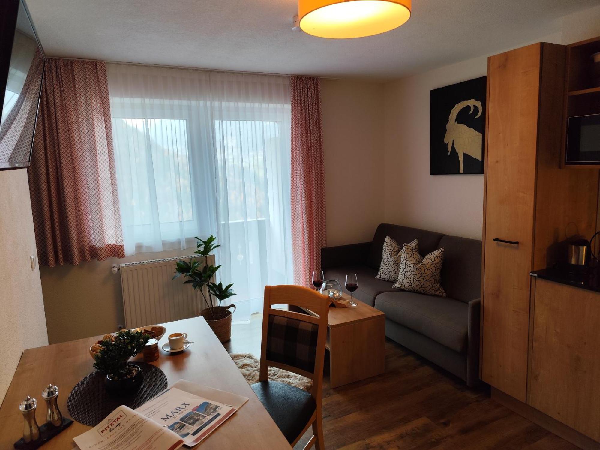 Pitztal Living Lejlighedshotel Jerzens Eksteriør billede